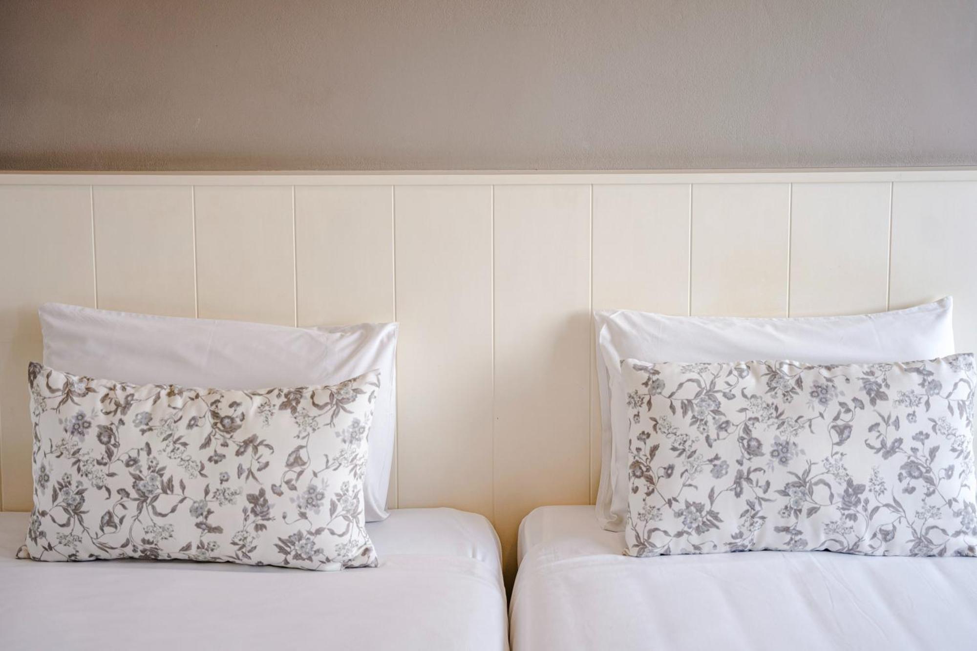 Cinnamon Hotel