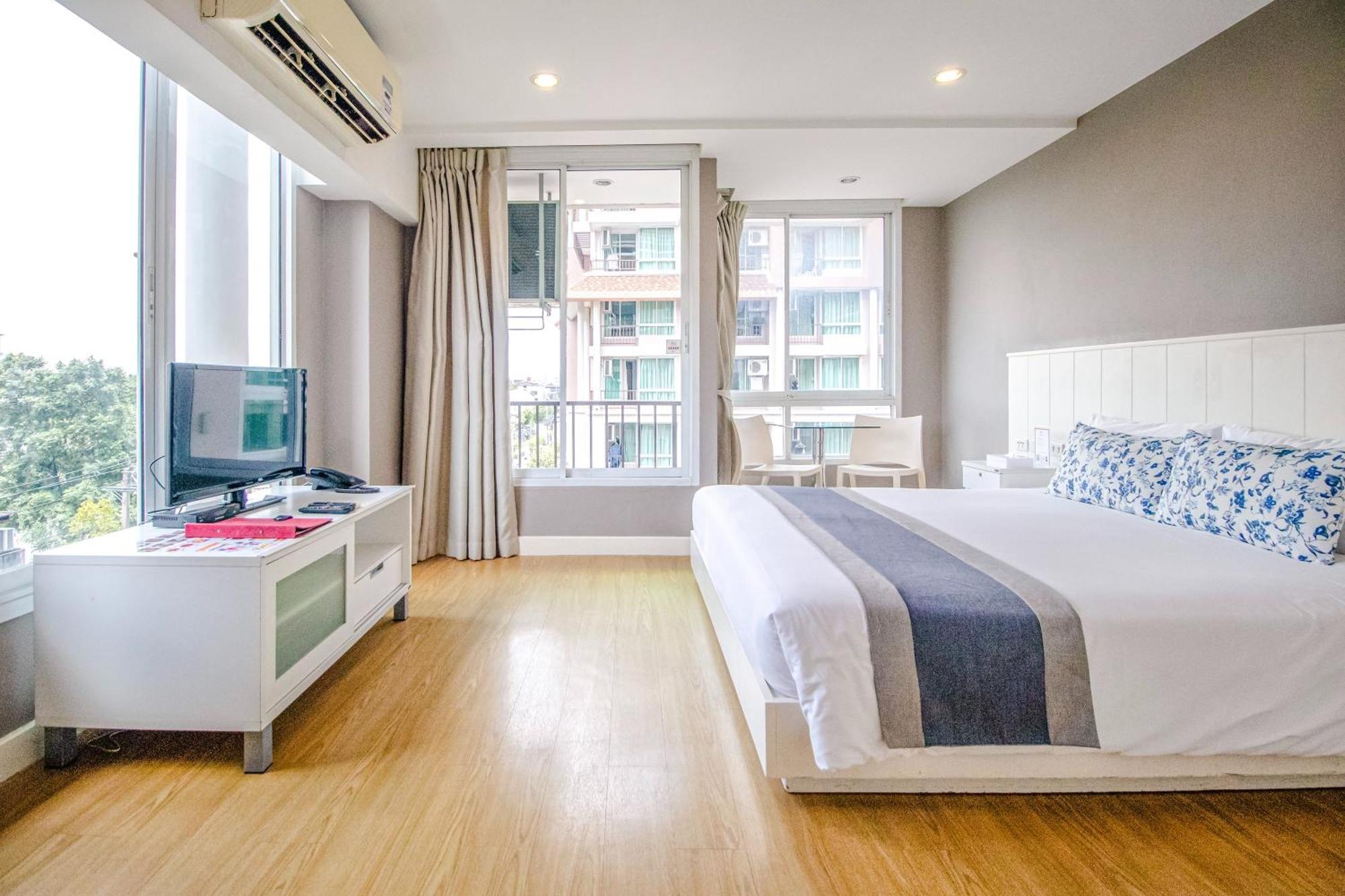 Cinnamon Hotel